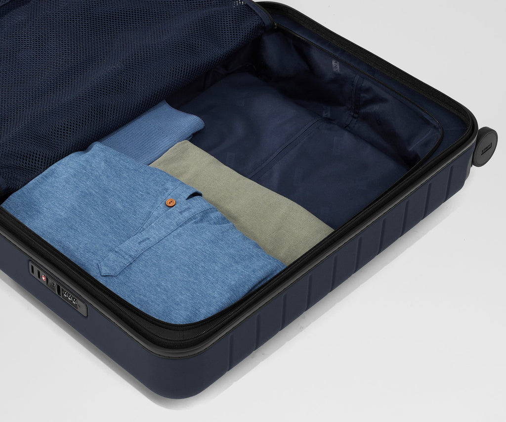 Away The Executive Bigger Carry-On Suitcase - Navy Blue