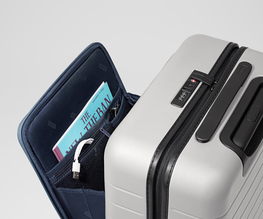 Away The Executive Carry-On Suitcase - Cloud Gray
