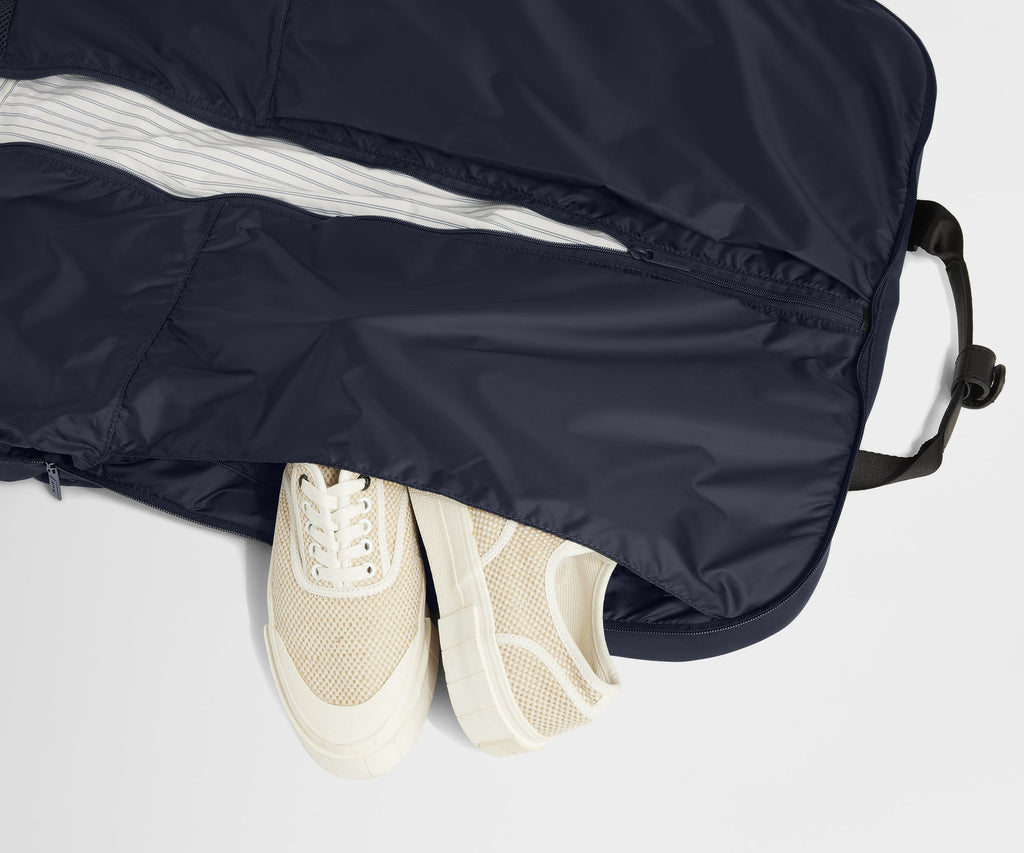 Away Garment Bag in Navy Blue
