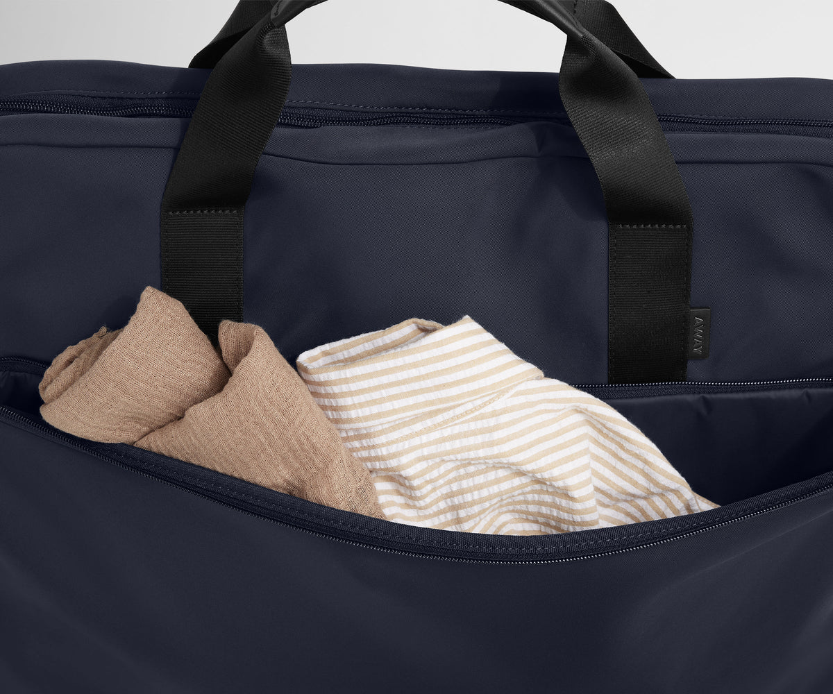 Away Garment Bag in Navy Blue