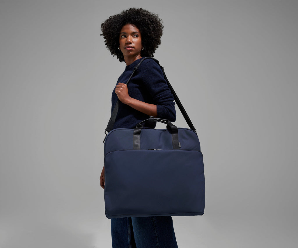 Away Garment Bag in Navy Blue