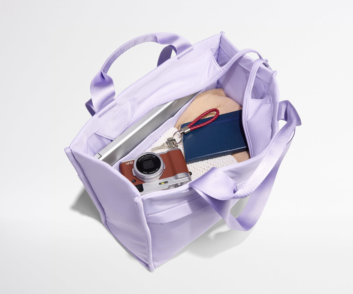 Away Featherlight Daily Tote Tote Bag - Lavender Haze Purple