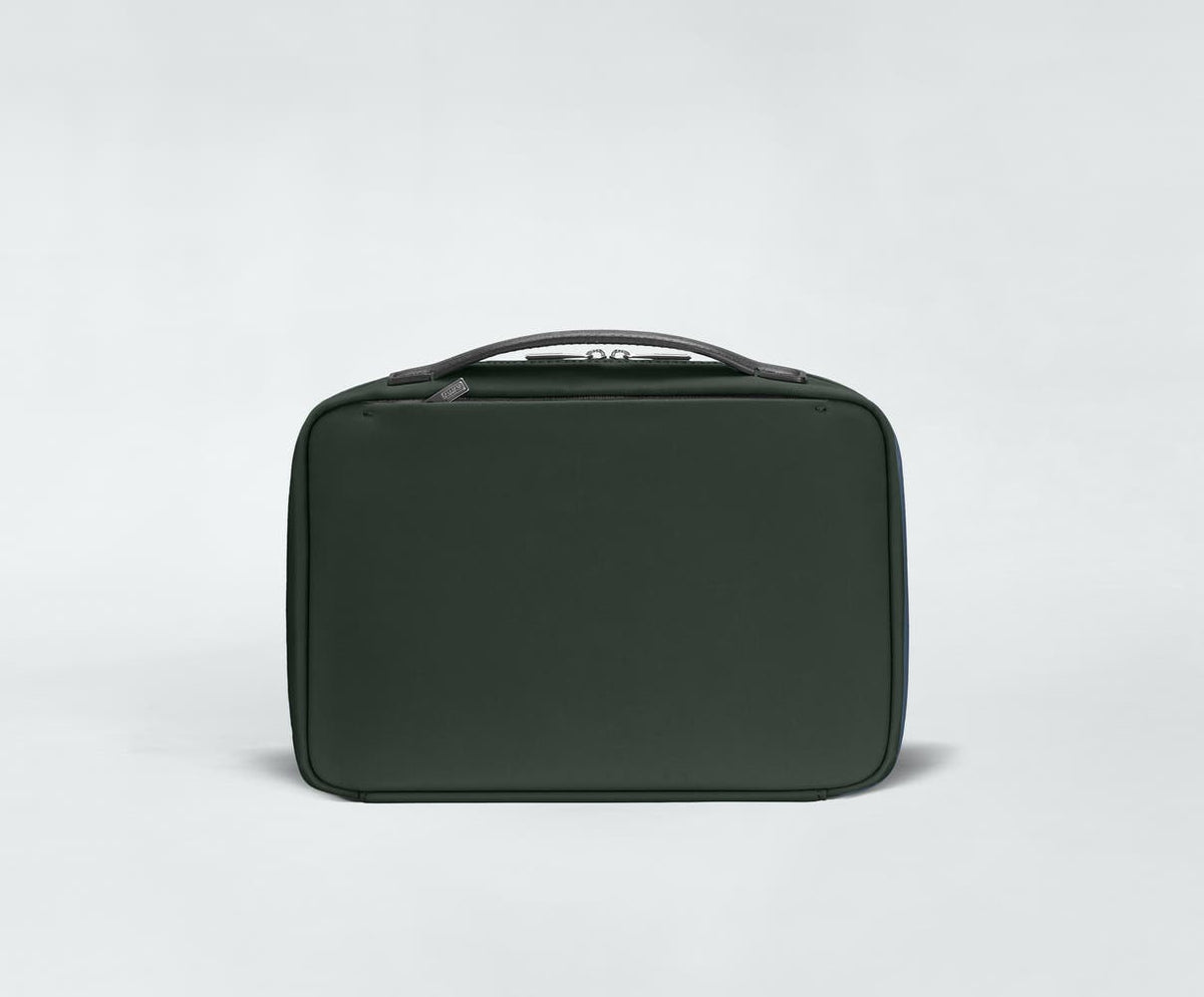 Away The Hanging Toiletry Bag in Green