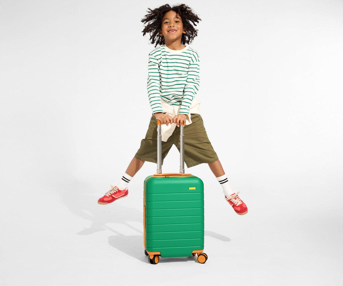 Away The Kids Carry-On Suitcase - Froggy Green