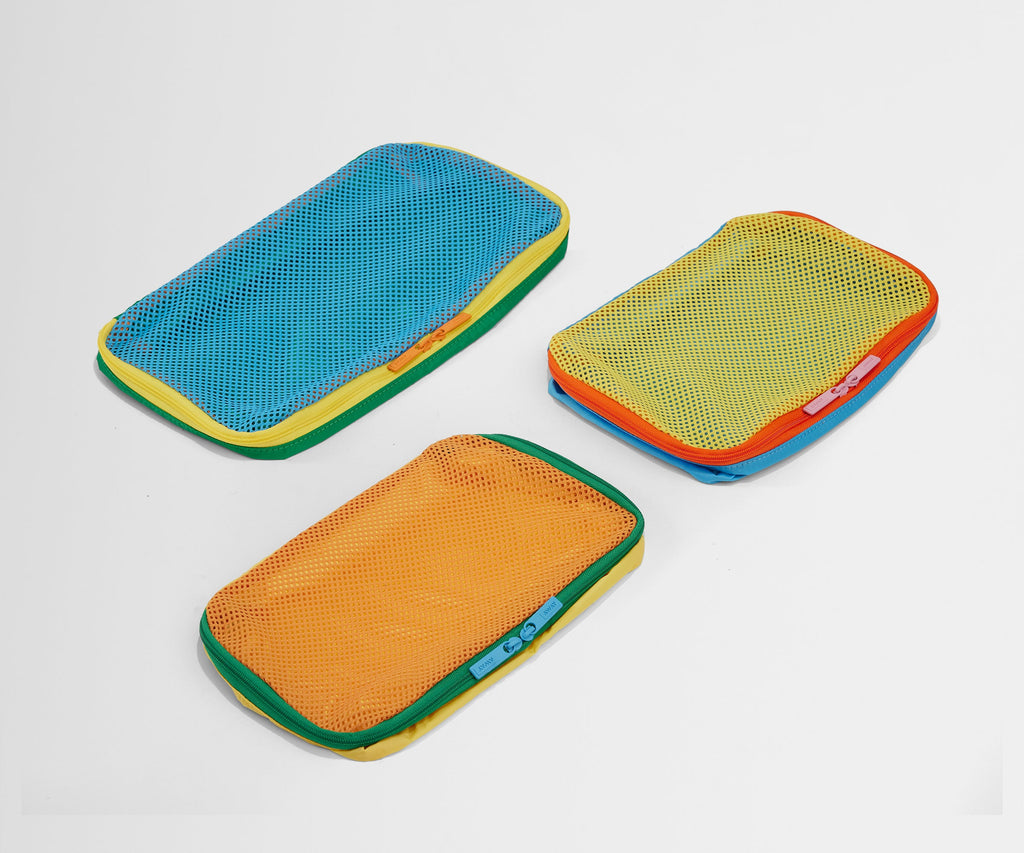 Away Kids Packing Cubes in Fruit Punch