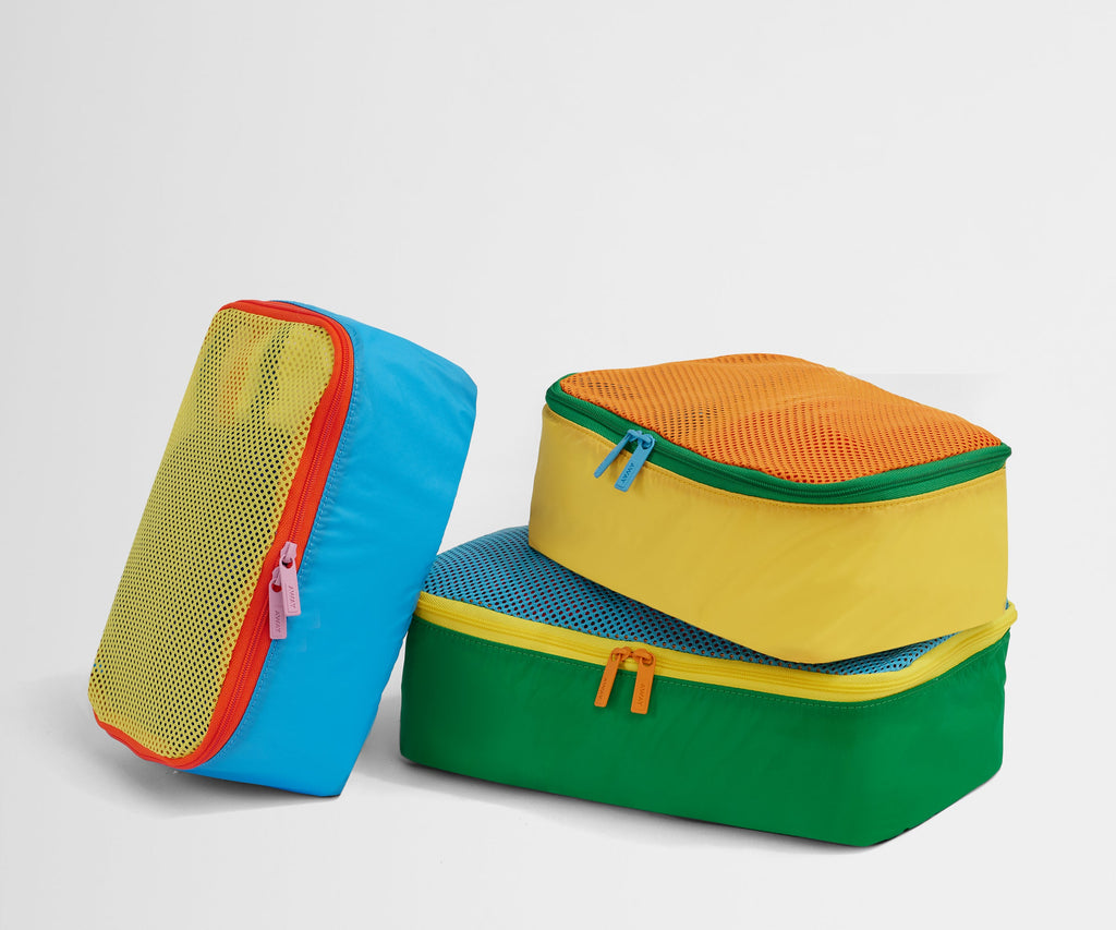 Away Kids Packing Cubes in Fruit Punch