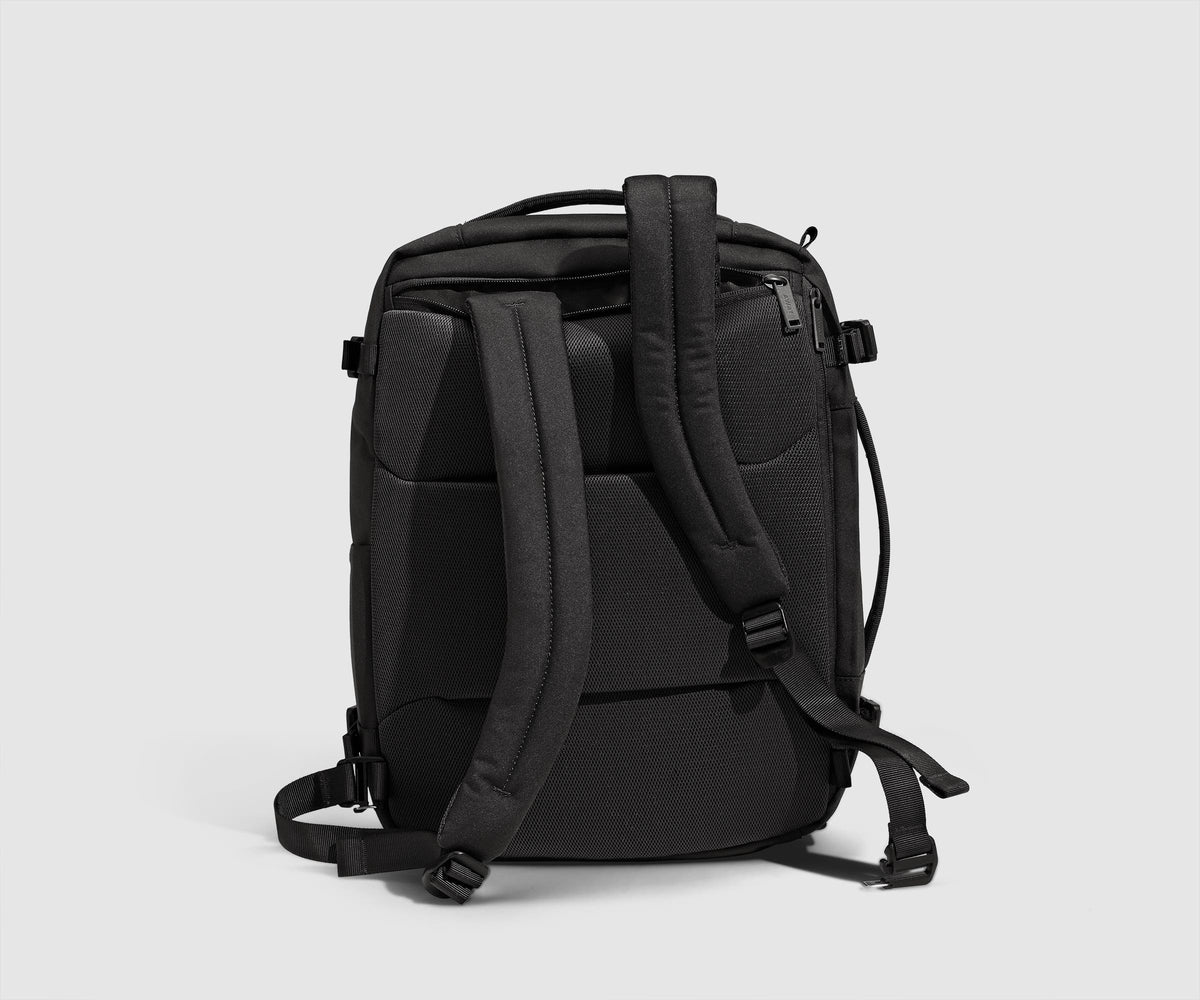 Away Active Convertible Backpack 25L in Jet Black