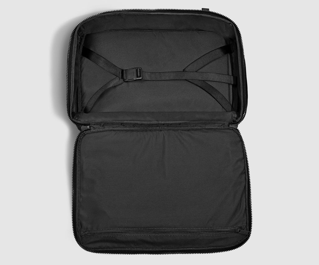 Away Active Convertible Backpack 25L in Jet Black