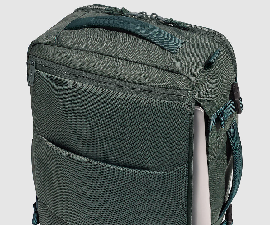 Away Active Convertible Backpack 25L in Forest Green
