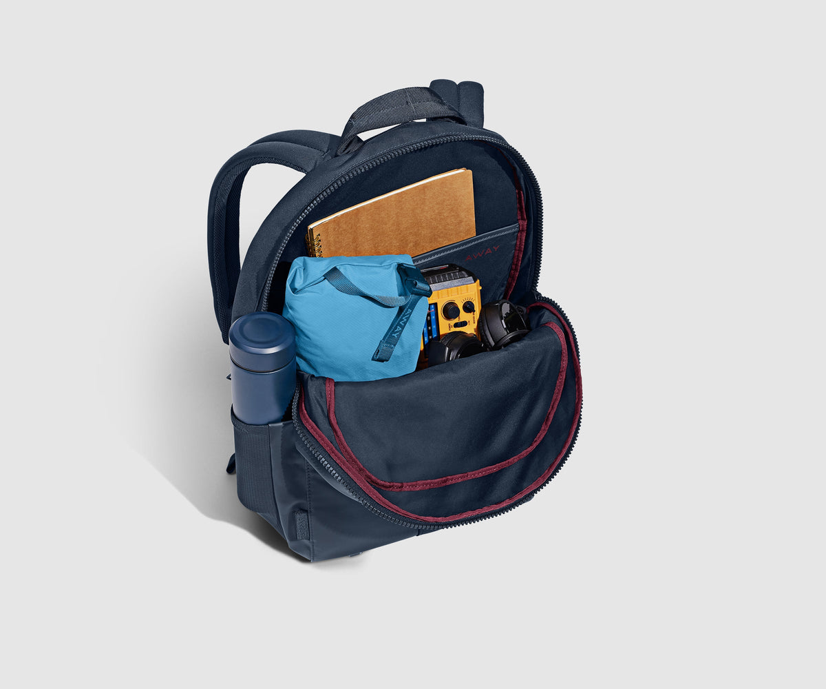 Away Active Backpack 26L in Navy Blue