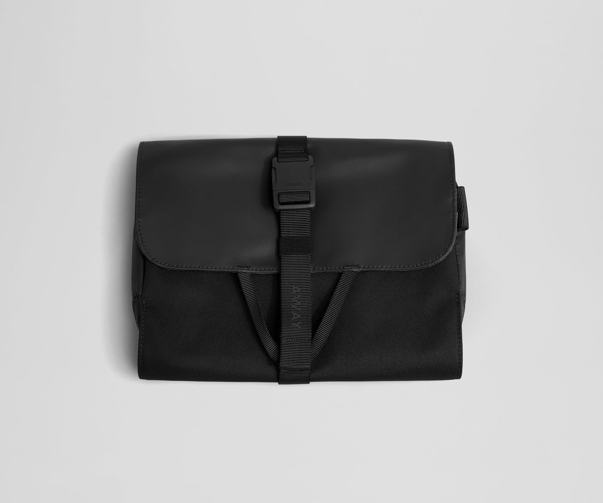 Away Active Hanging Toiletry Bag