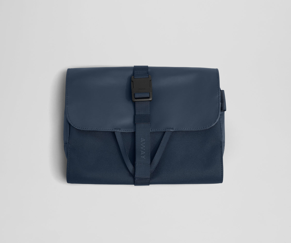 Away Active Hanging Toiletry Bag
