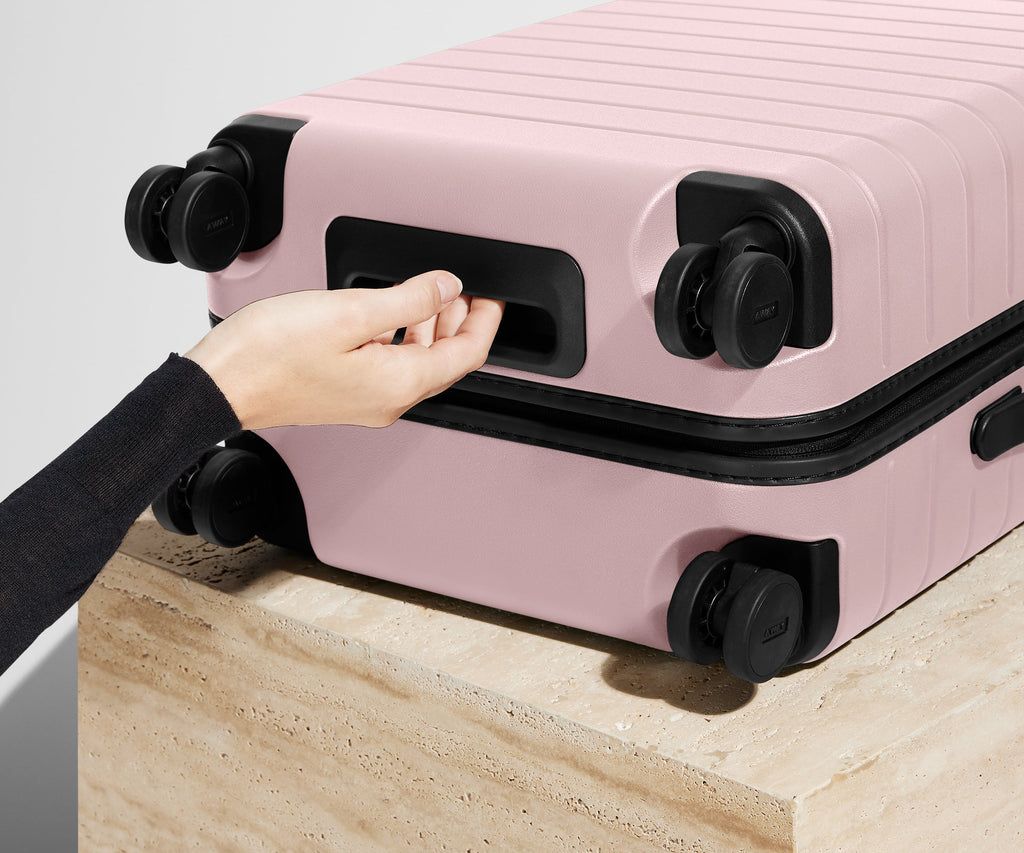 Away The Bigger Carry-On Suitcase - Blush Pink