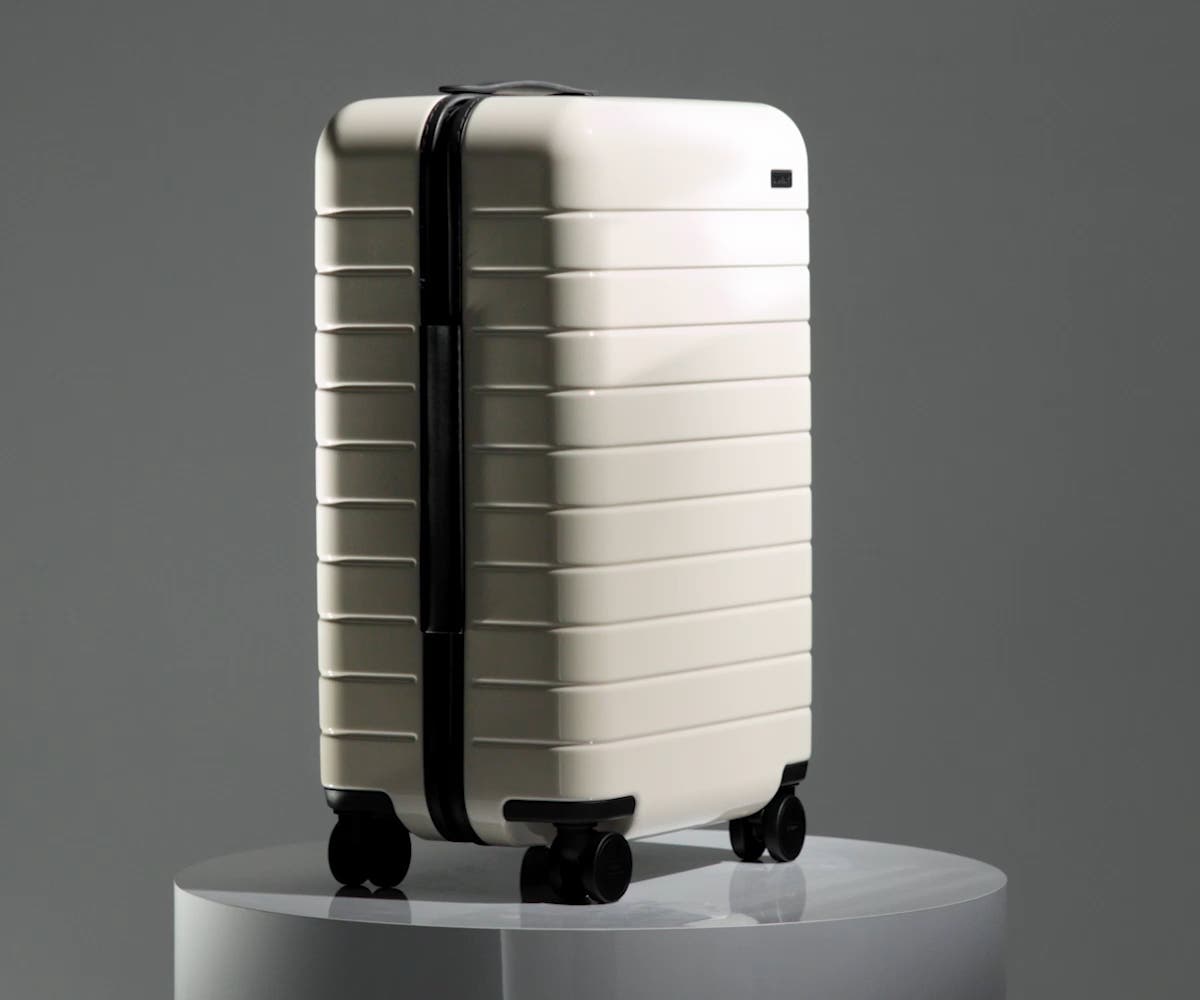 Away The Carry-On Suitcase - Salt White (Gloss)