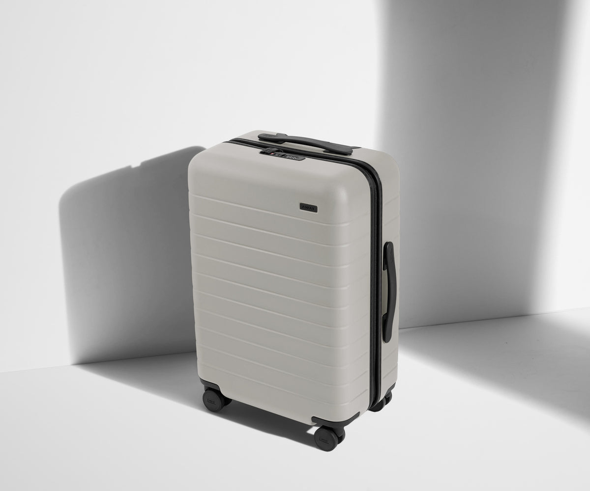 Away The Bigger Carry-On Suitcase - Cloud Gray