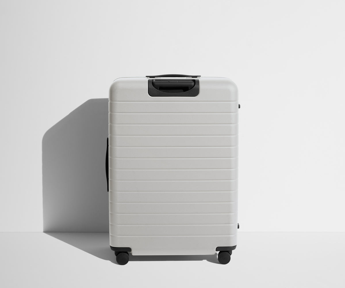 Away The Large Flex Suitcase - Cloud Gray