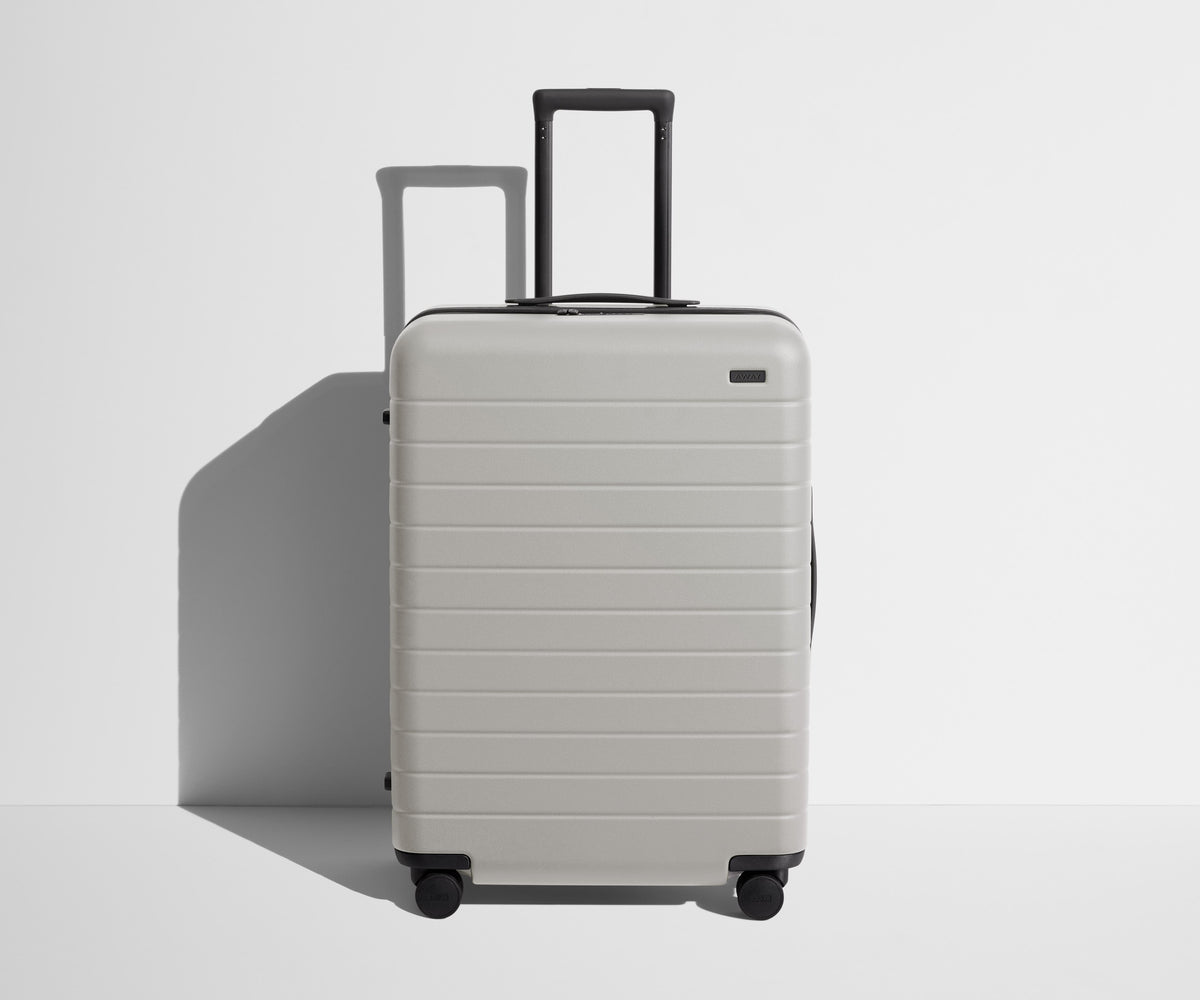 Away The Medium Suitcase - Cloud Gray