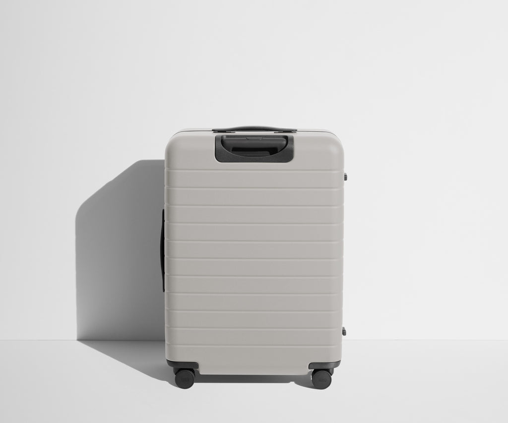 Away The Medium Suitcase - Cloud Gray