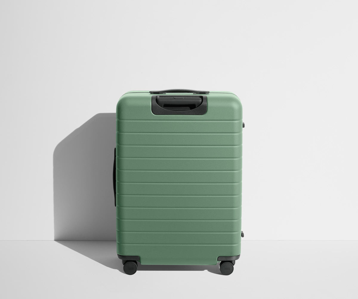Away The Medium Suitcase - Sea Green