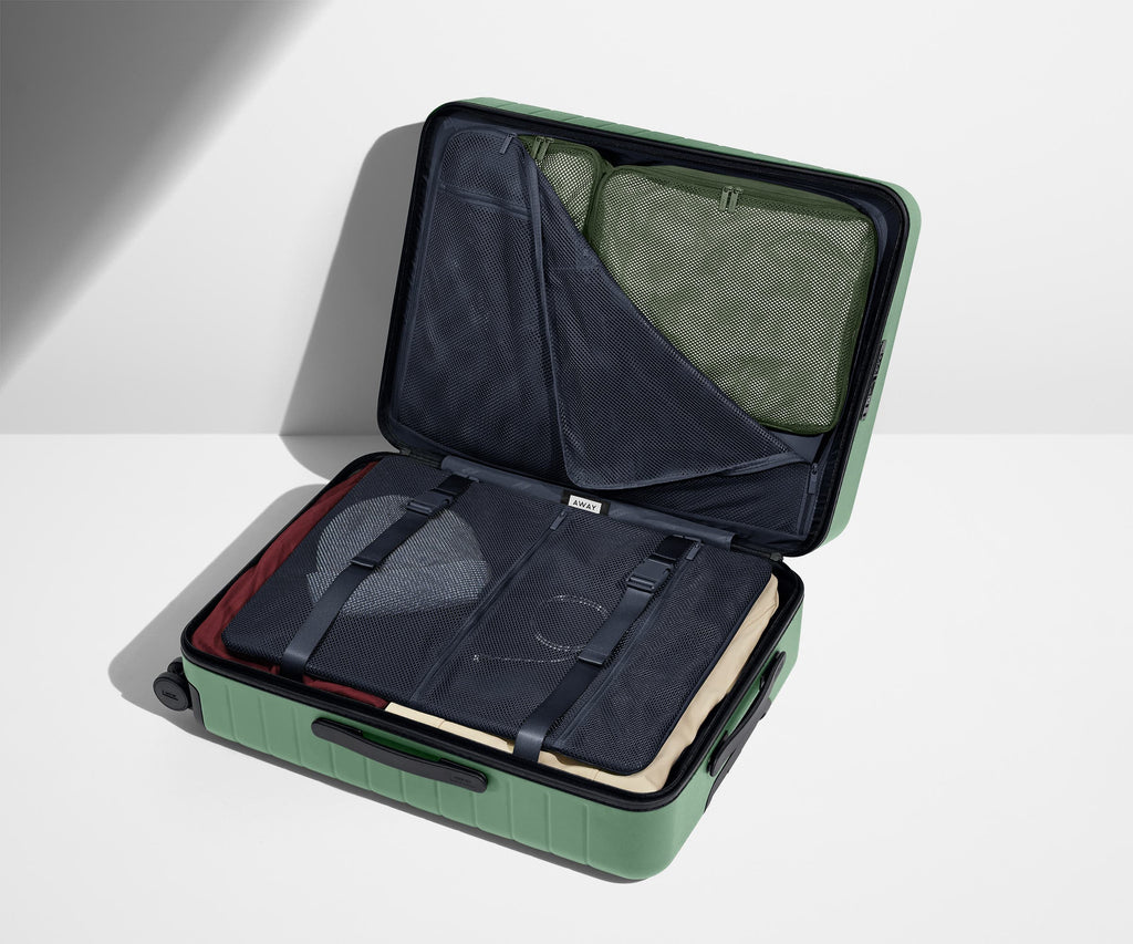 Away The Medium Suitcase - Sea Green