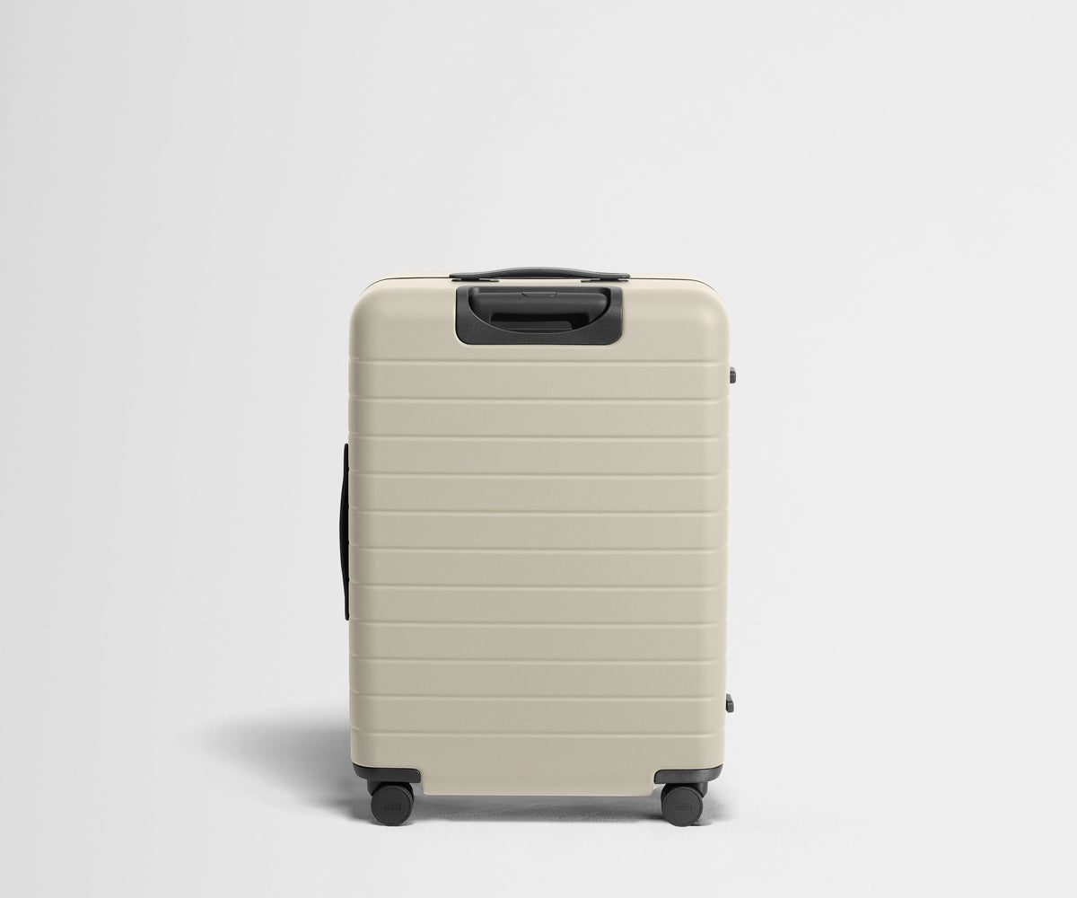 Away The Medium Suitcase - Salt White