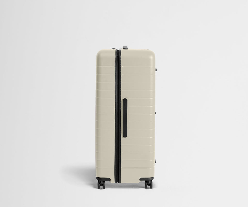 Away The Trunk Suitcase - Salt White