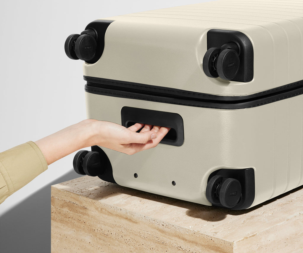 Away The Trunk Suitcase - Salt White