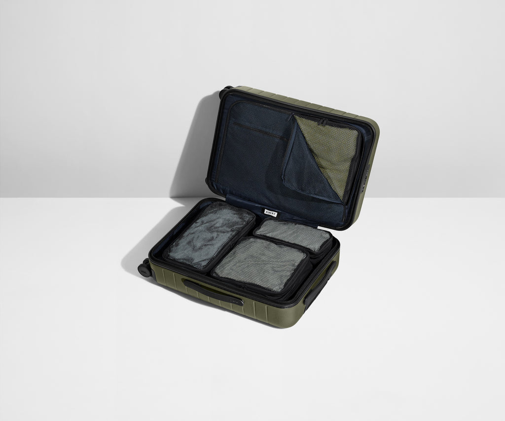 Away Insider Packing Cubes (Set of 4) in Jet Black