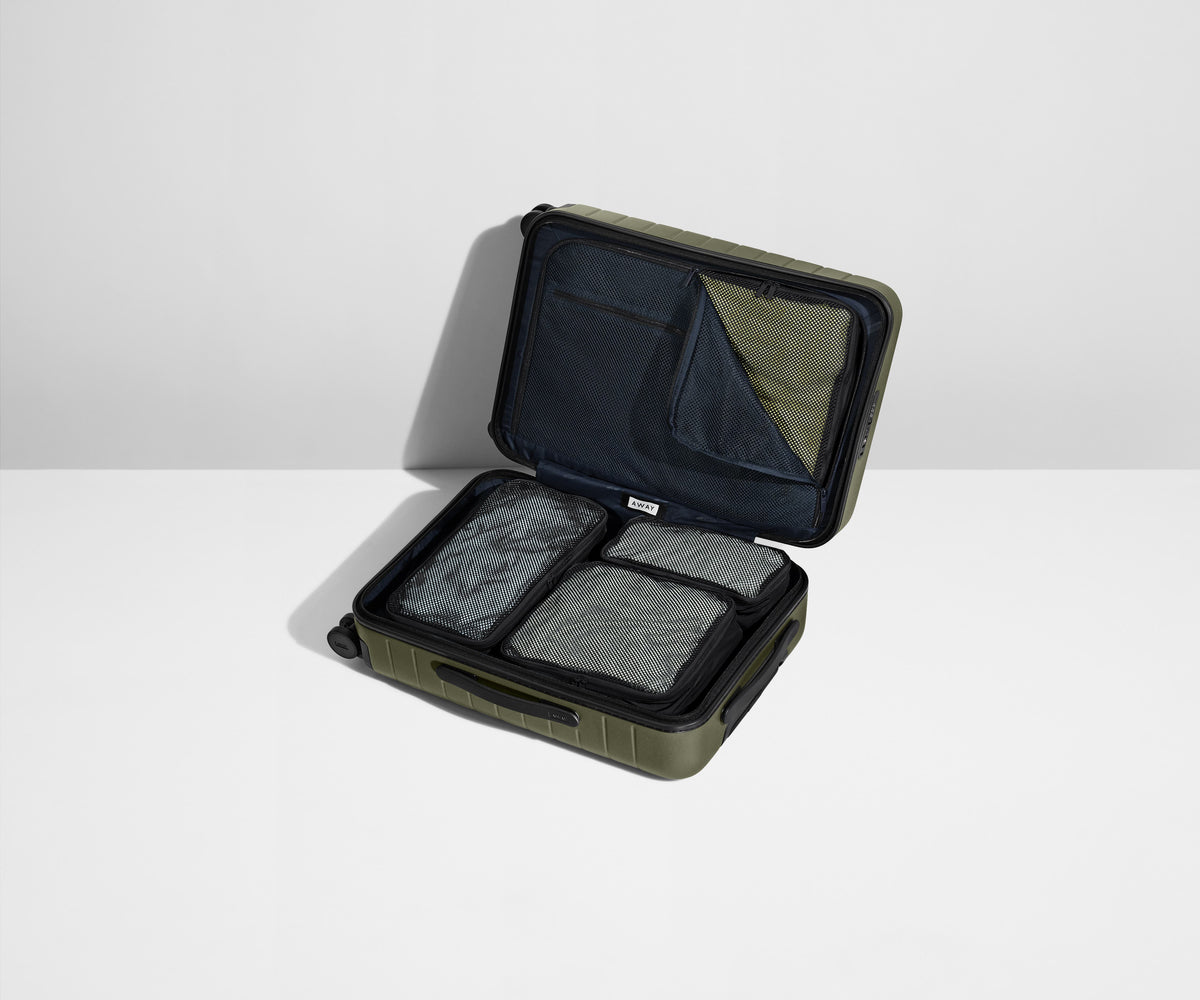 Away Insider Packing Cubes (Set of 4) in Jet Black