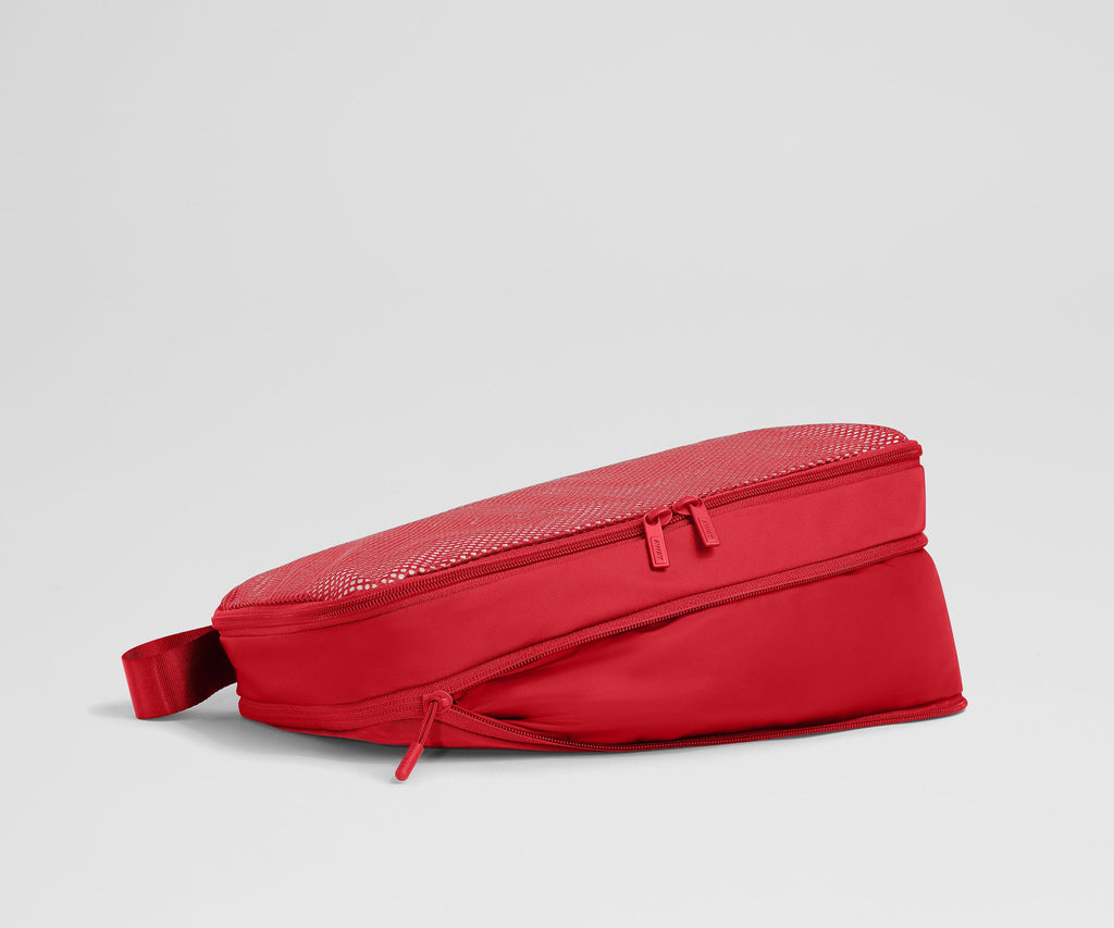 Away Compression Packing Cubes in Cherry Red