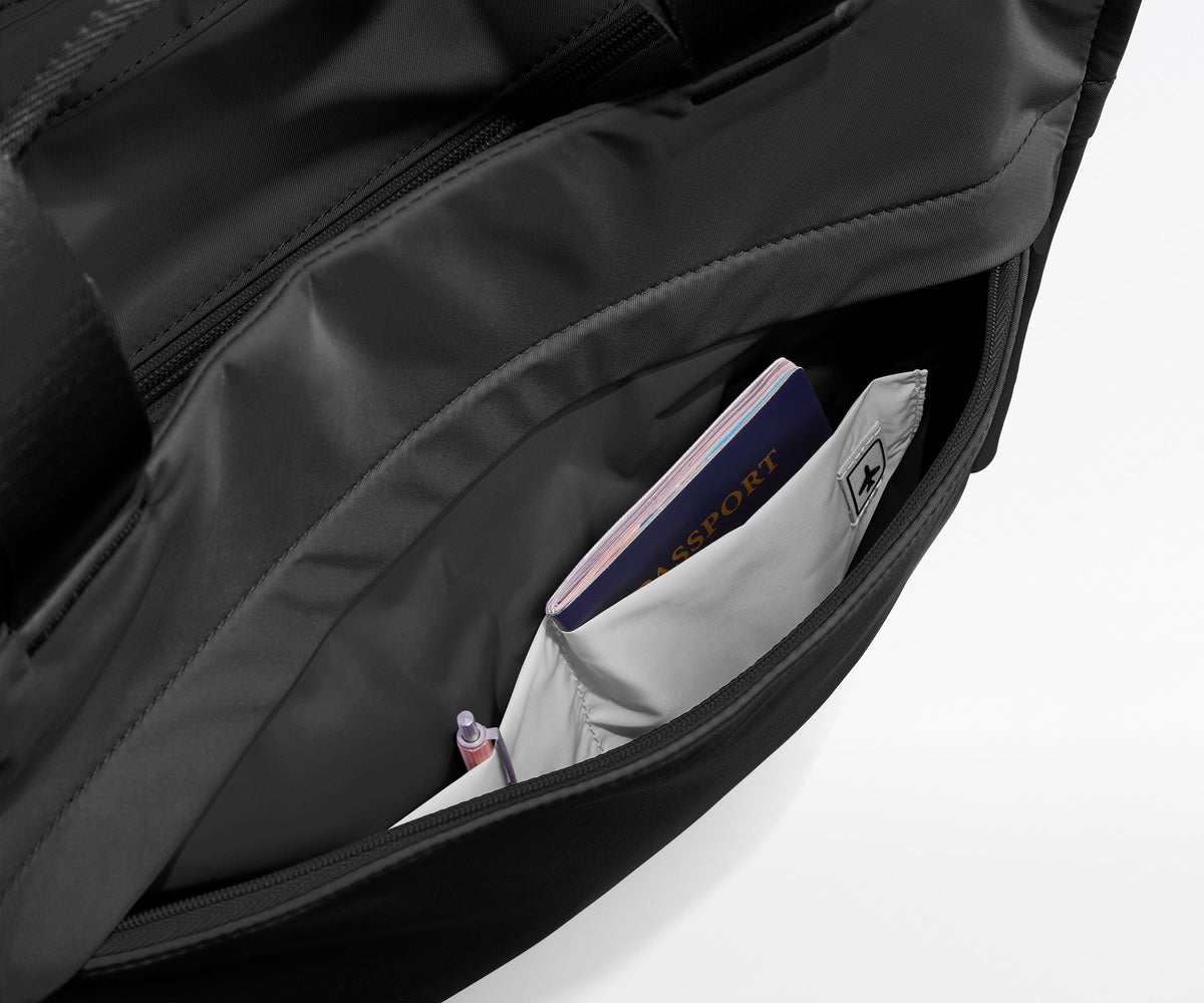 Away Featherlight Daily Tote Tote Bag - Jet Black