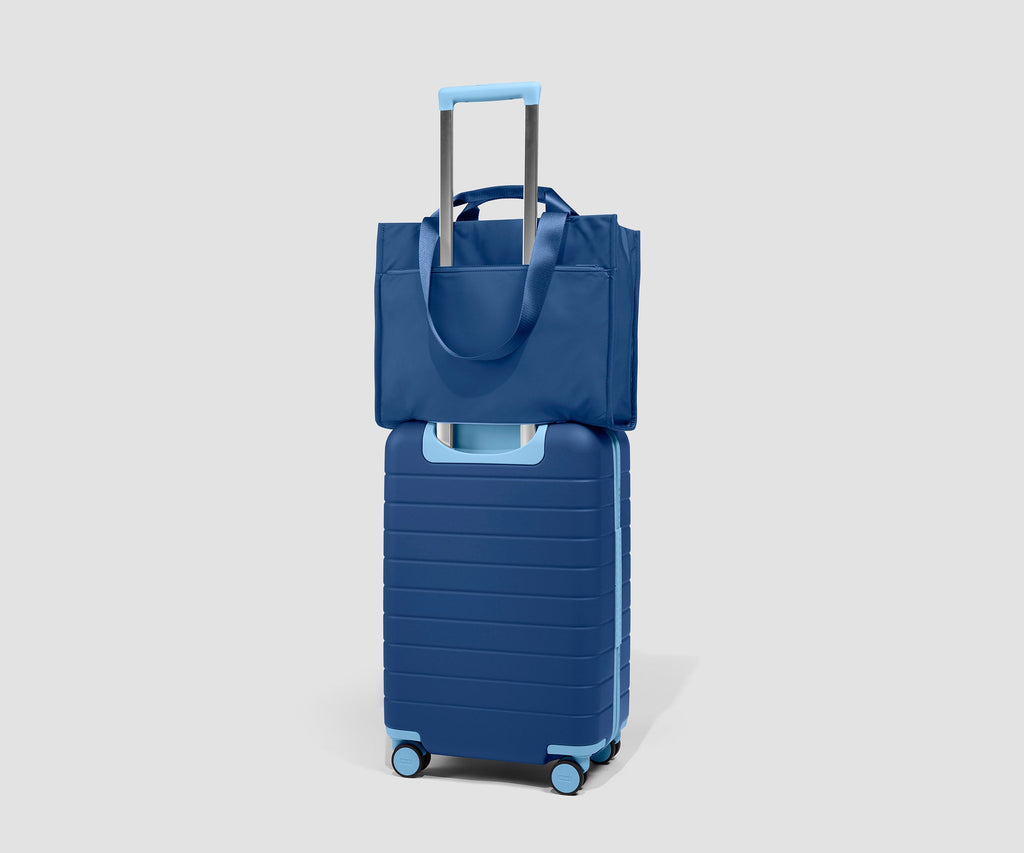 Away Featherlight Daily Tote Tote Bag - Tidal Blue