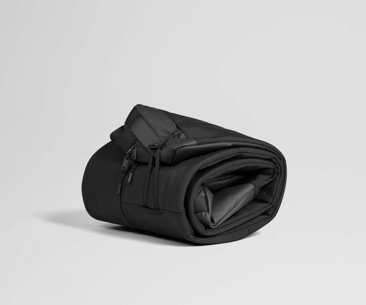Away Roll-Top Ski Bag Suitcase - Jet Black