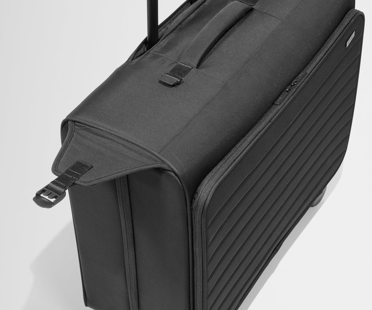 Away Softside Garment Roller Packing Cubes - Jet Black