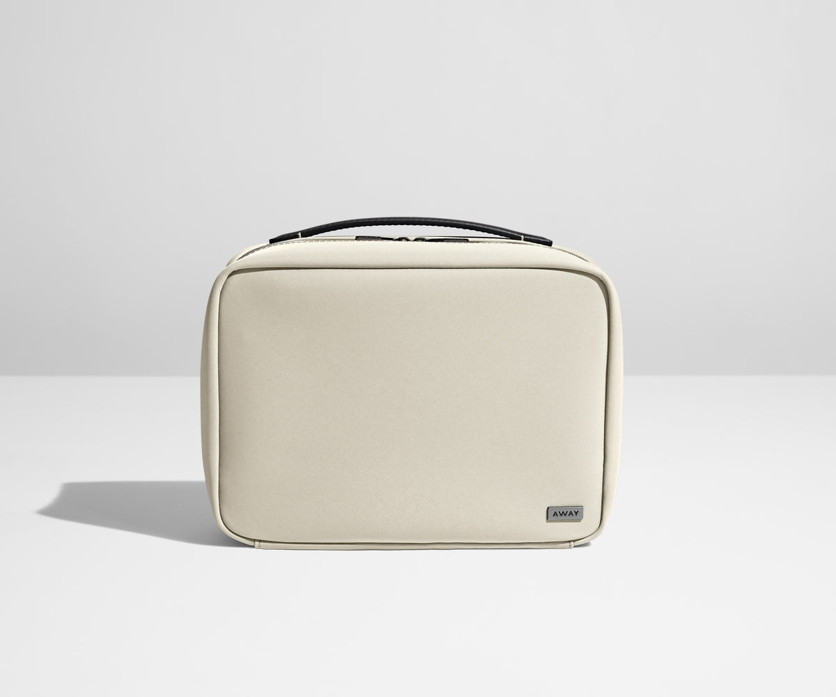 Away The Hanging Toiletry Bag