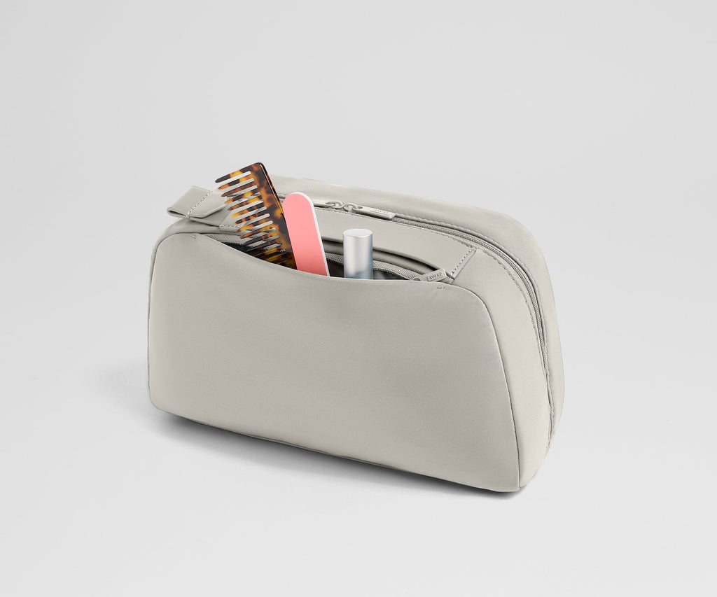 Away Large Toiletry Bag in Cloud Gray