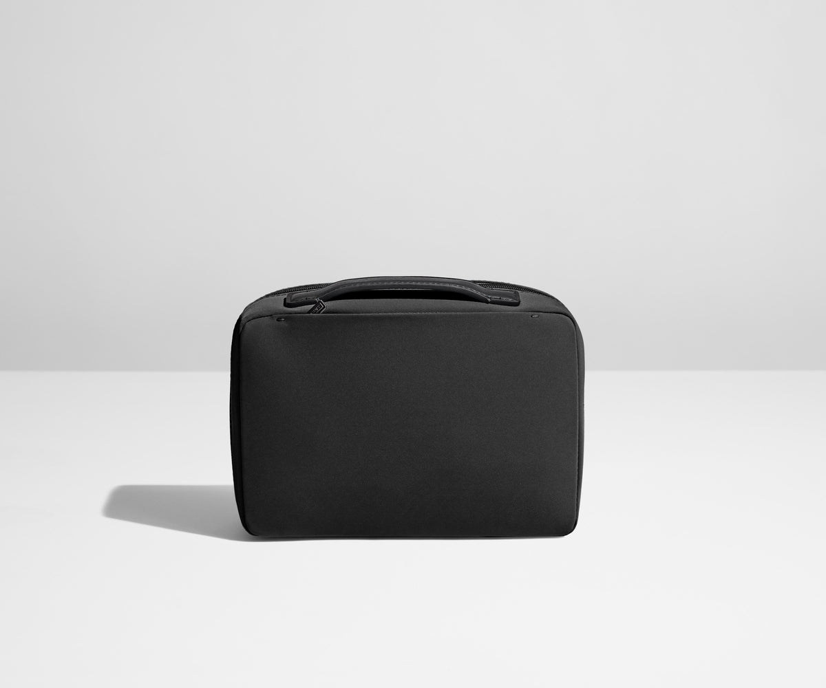 Away The Small Toiletry Bag in Jet Black