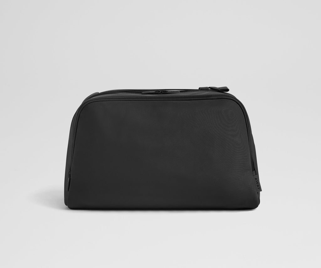 Away Extra Large Toiletry Bag in Jet Black