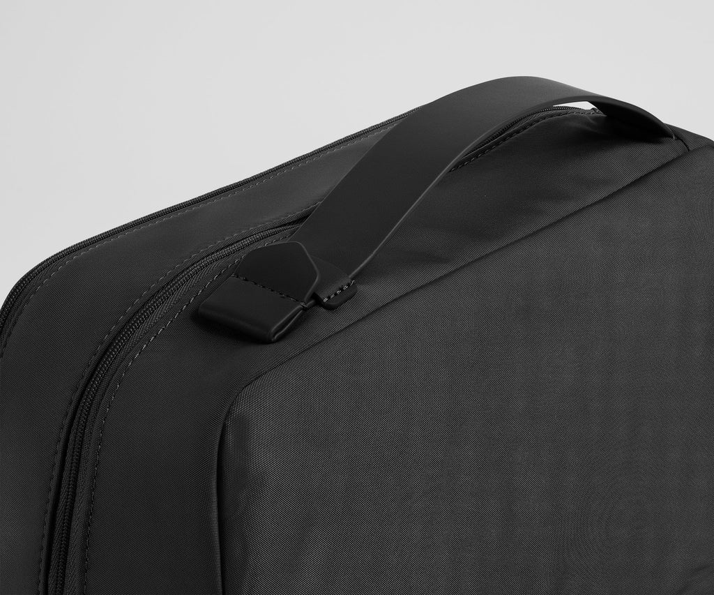Away Extra Large Toiletry Bag in Jet Black