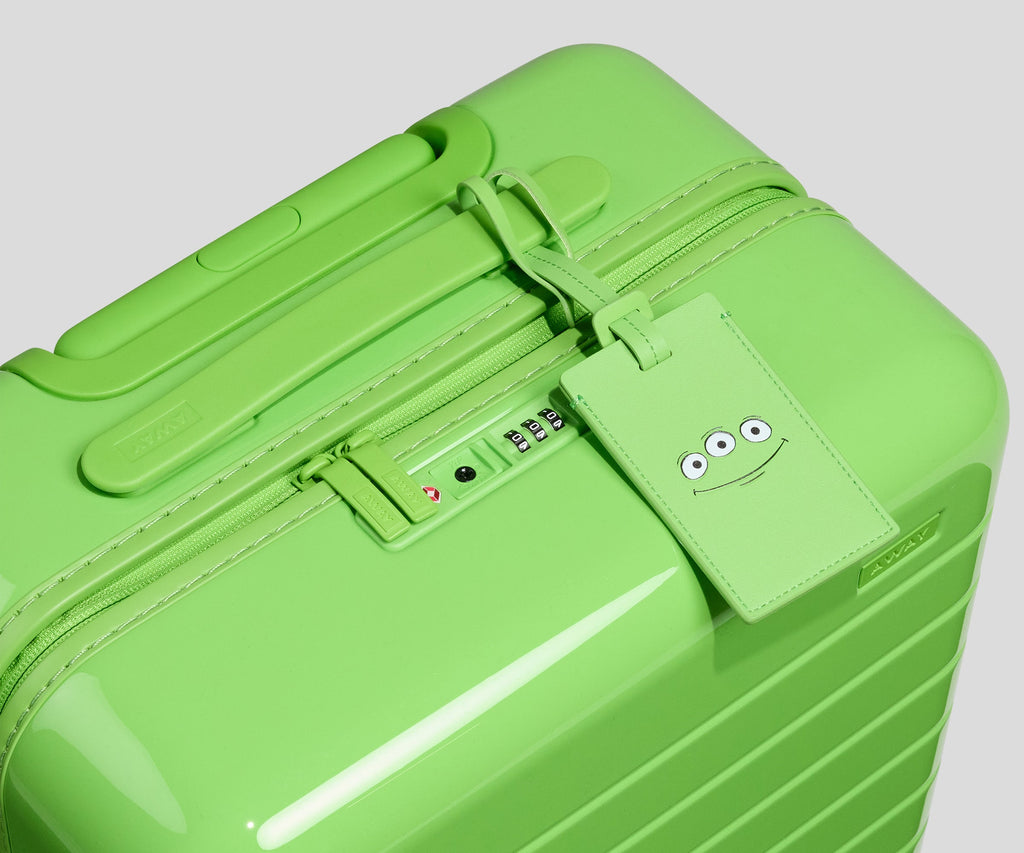 Away The Claw & Tech Bundle Travel Bundle