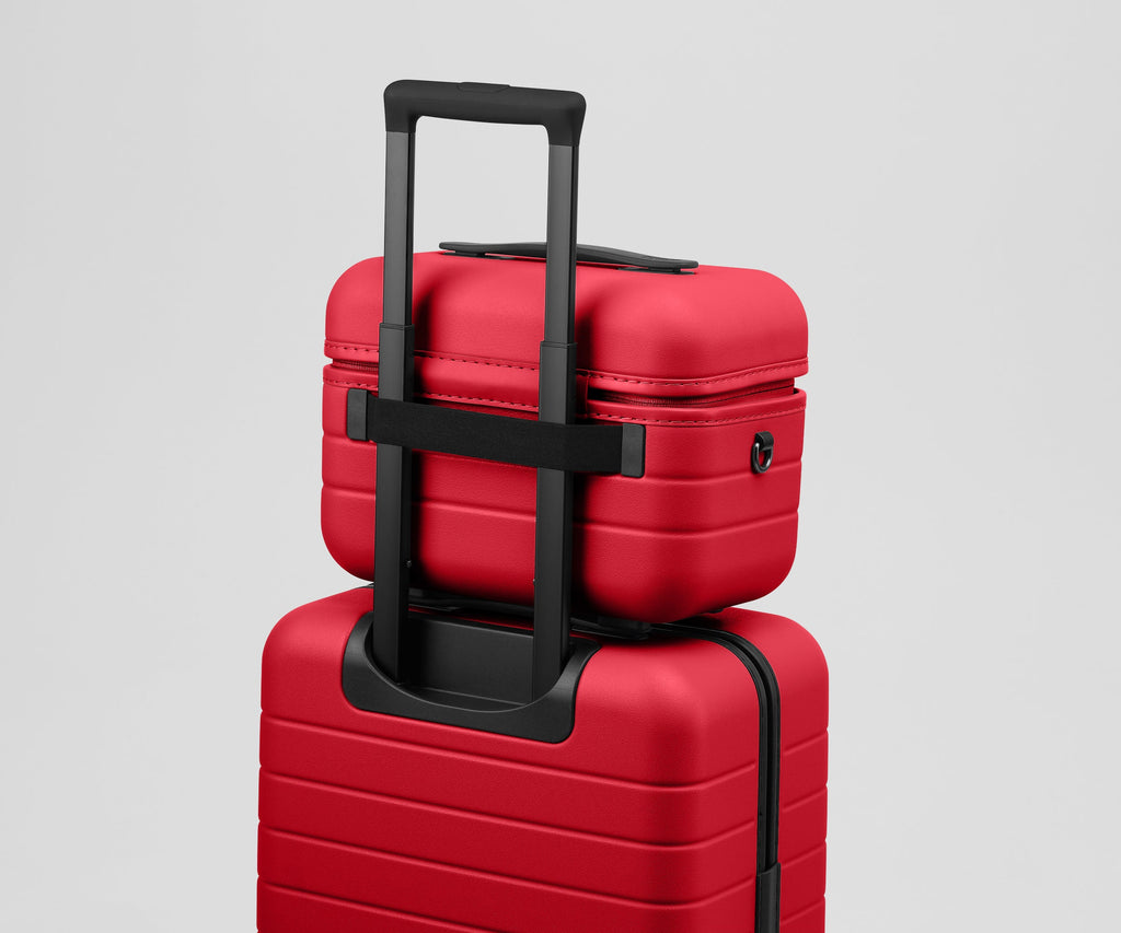 Away The Train Case Toiletry Bag - Cherry Red