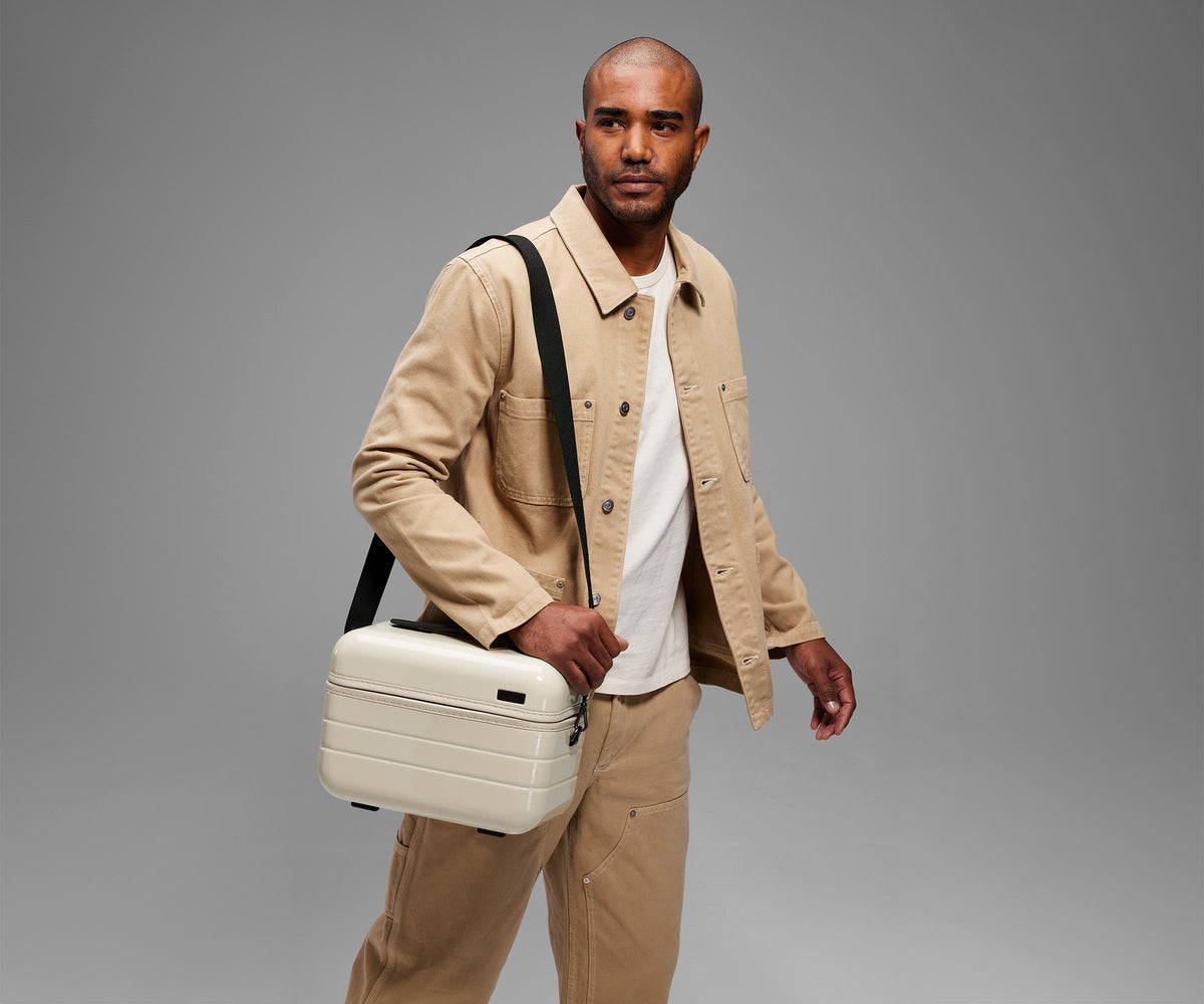 Away The Train Case Toiletry Bag - Salt White (Gloss)