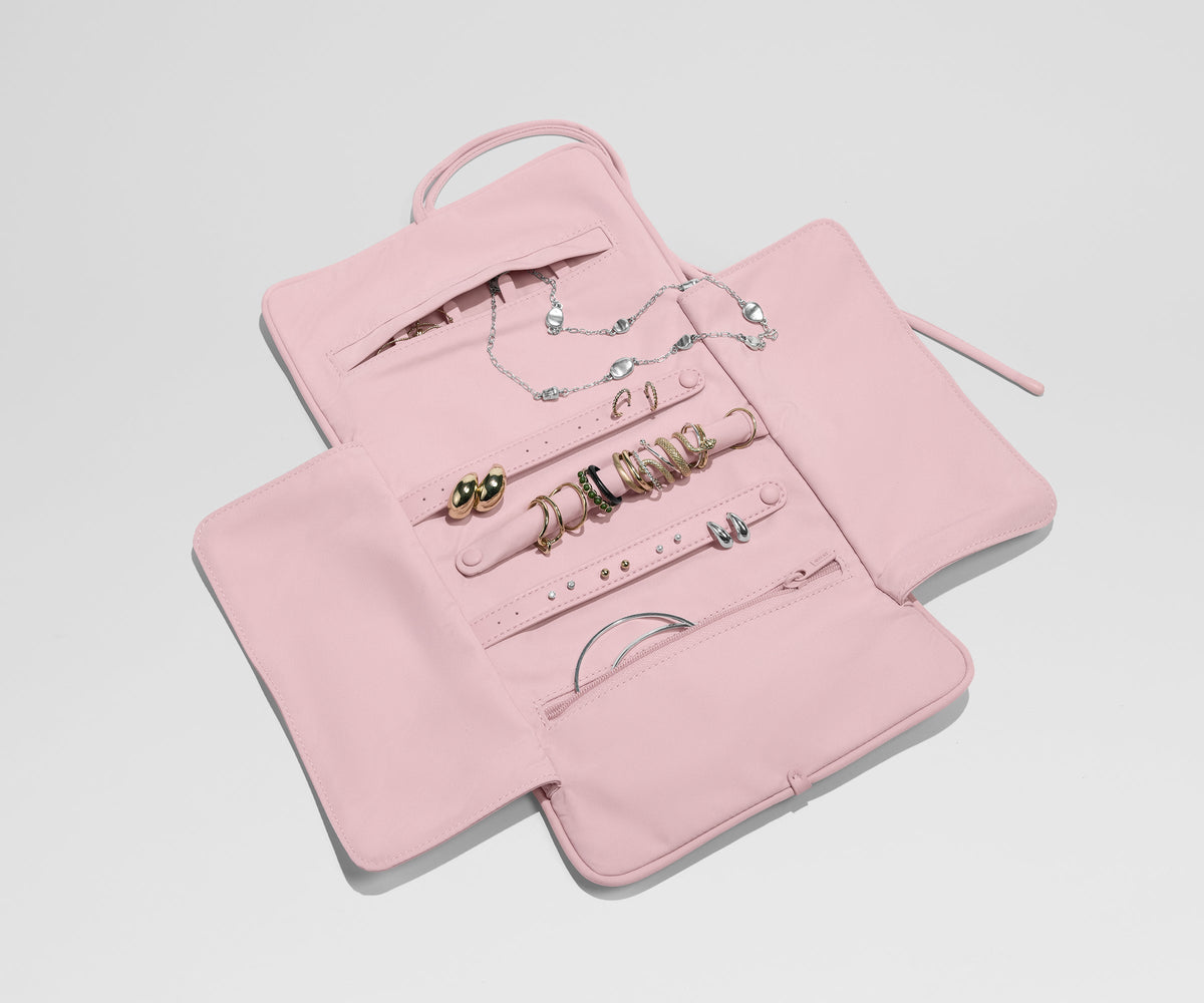 Away Featherlight Jewelry Roll Jewelry Case - Blush Pink