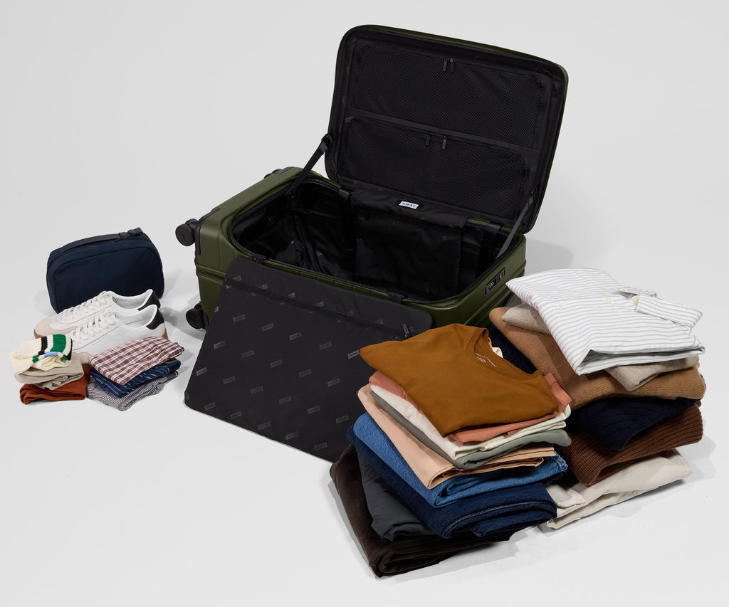 Away Topside Medium Trunk Suitcase - Olive Green