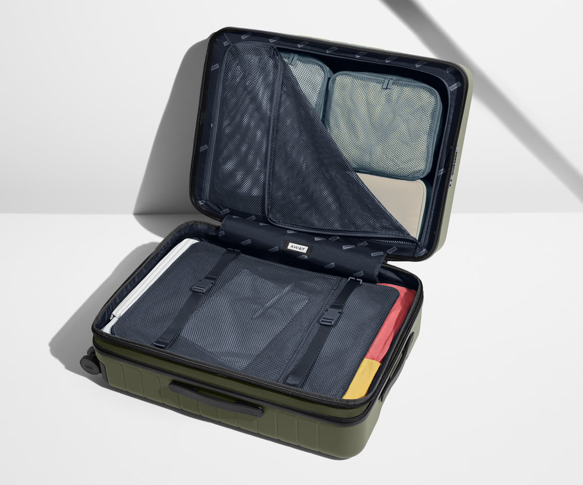 Away The Medium Flex Suitcase - Olive Green