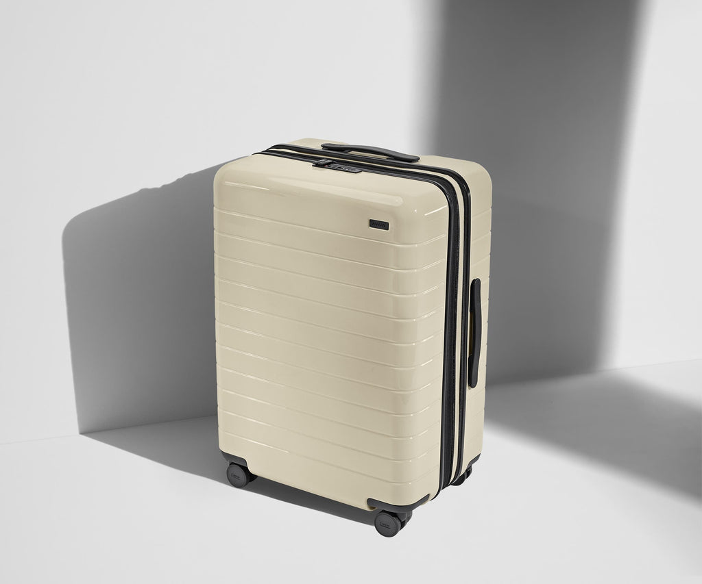 Away The Medium Flex Suitcase