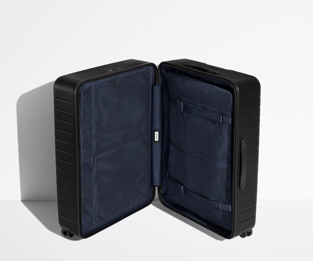 Away The Large Suitcase - Jet Black
