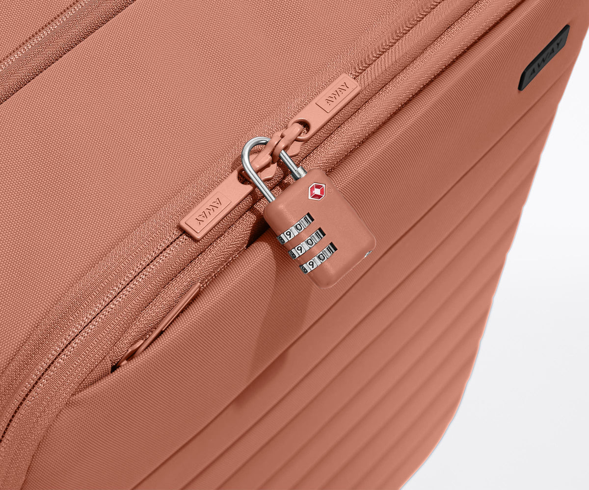 Away Softside Large Suitcase - Clay Pink