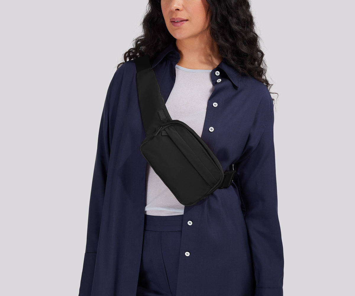 Away Featherlight Sling Bag Crossbody Bag - Jet Black