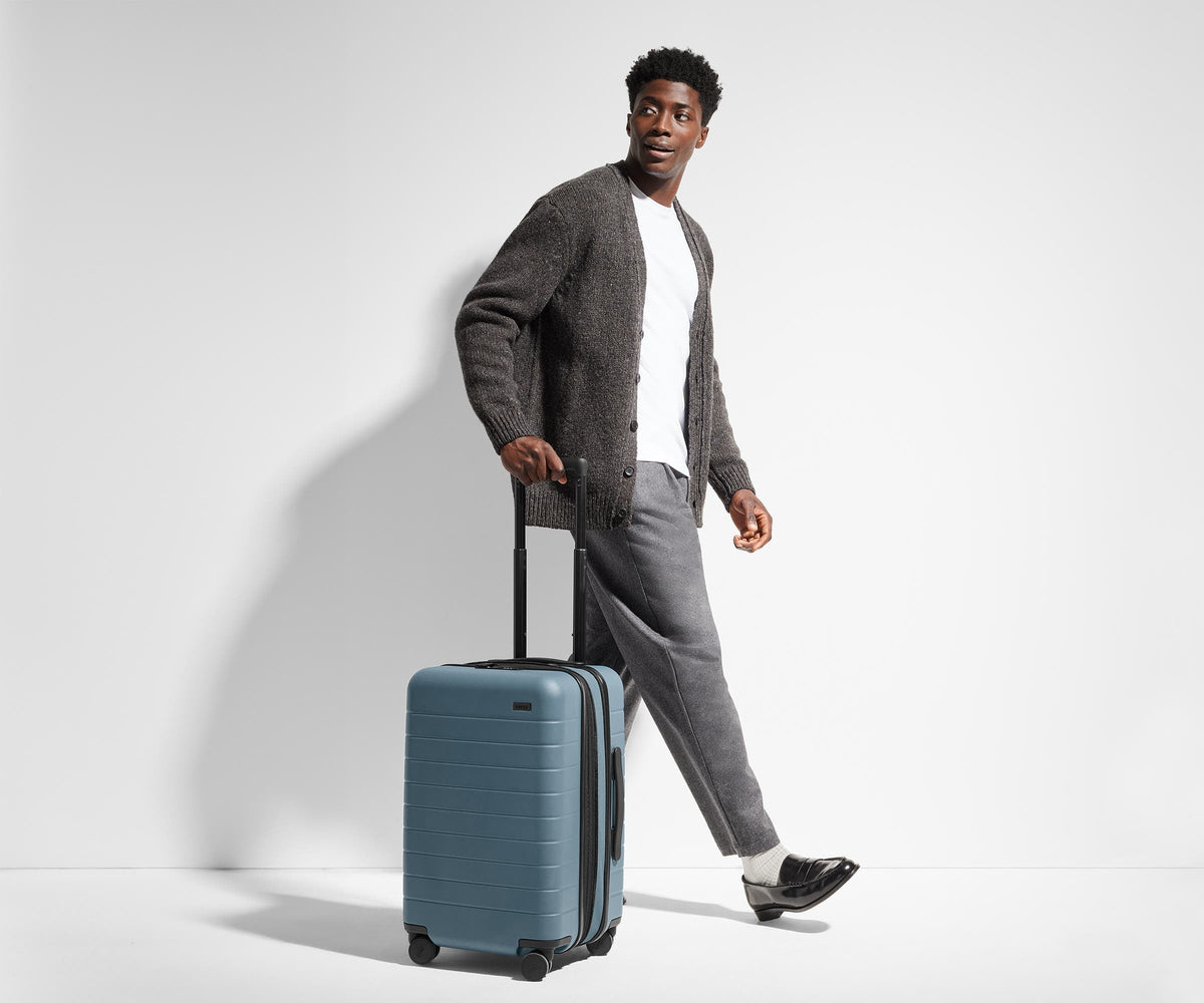 Away The Carry-On Flex Suitcase - Navy Blue